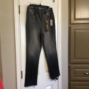 NWT DG2 gray ombré jeans